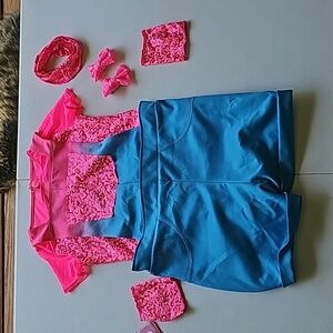 Adorable bibs outfit!!